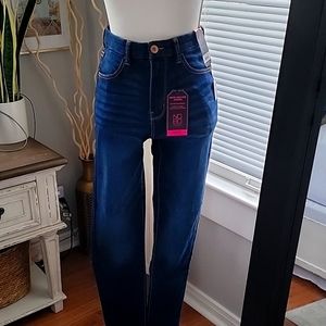 N Boundaries Jeggins